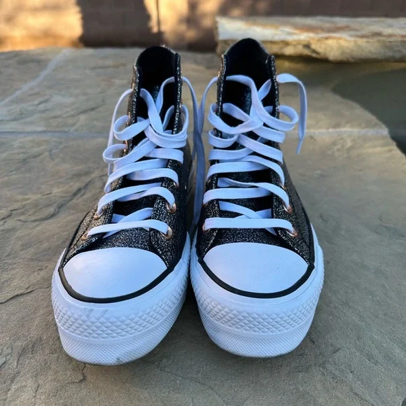 Women’s size 7.5 platform Converse. - Picture 3 of 6